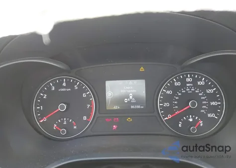 2018 Kia Optima Lx z USA, uszkodzony, nr VIN KNAGT4L39J5233265